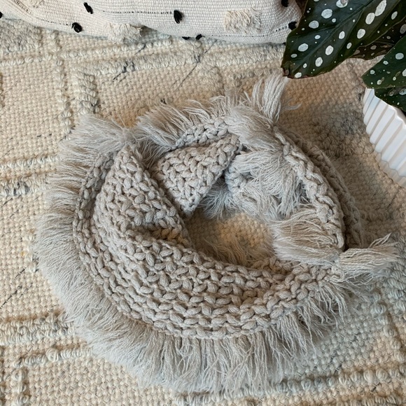 Knit Tube Scarf - Picture 2 of 4